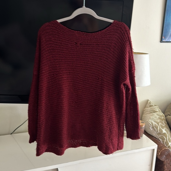 Maroon comfy sweater - Picture 2 of 2